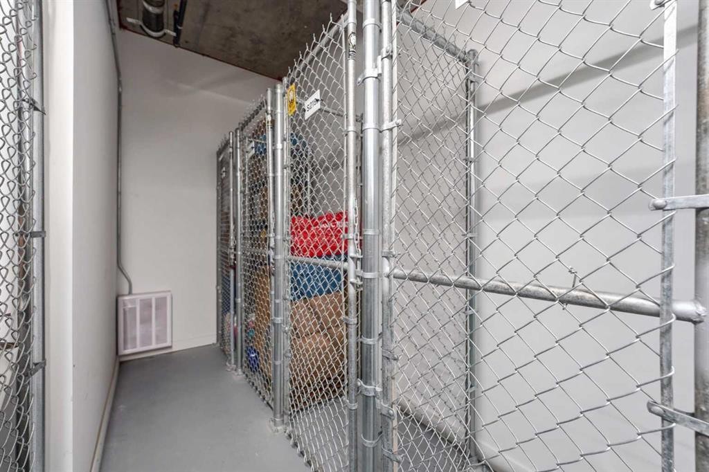 710-8505 Broadcast Avenue Sw, Calgary, AB - Indoor Photo Showing Bathroom