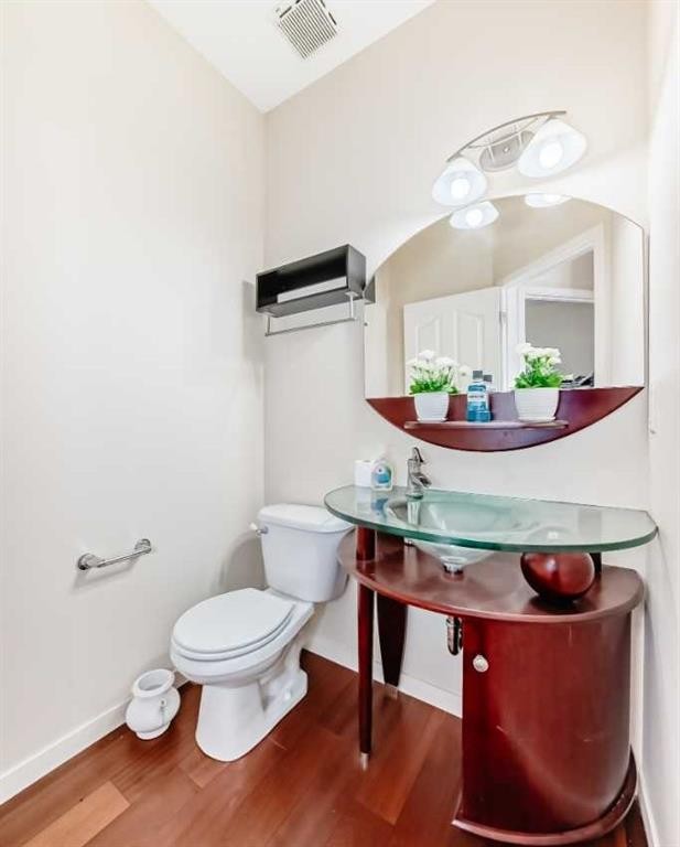 46 Cranford Gardens Se, Calgary, AB - Indoor Photo Showing Bathroom