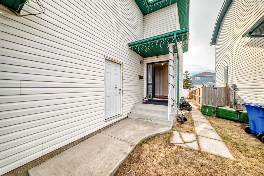 215 Appleglen Park Se, Calgary, AB - Outdoor