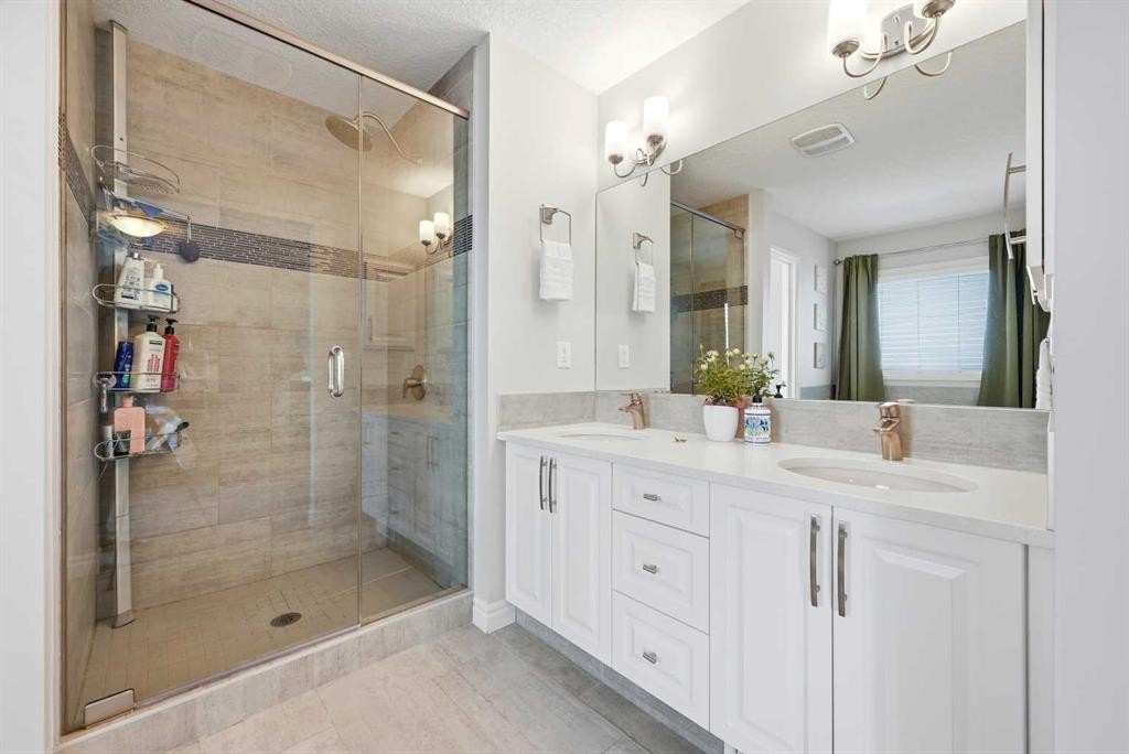 8 Redstone Passage Ne, Calgary, AB - Indoor Photo Showing Bathroom