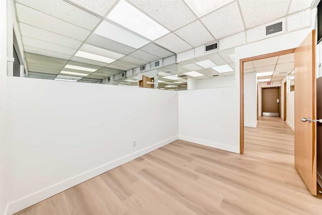 Lower-2139 4 Avenue Nw, Calgary, AB