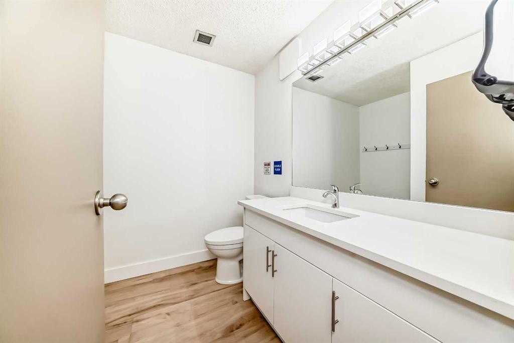 Lower-2139 4 Avenue Nw, Calgary, AB