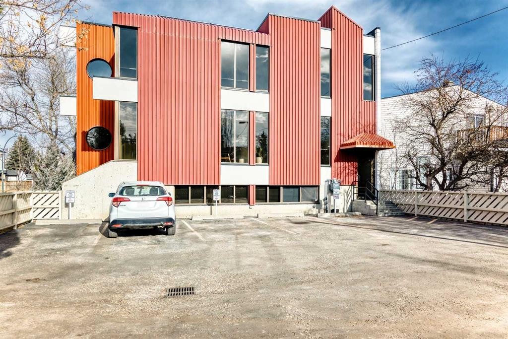 Lower-2139 4 Avenue Nw, Calgary, AB