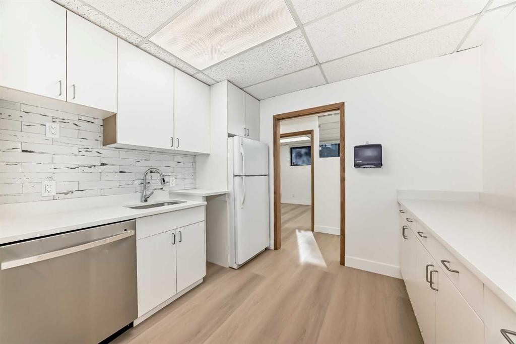 Lower-2139 4 Avenue Nw, Calgary, AB