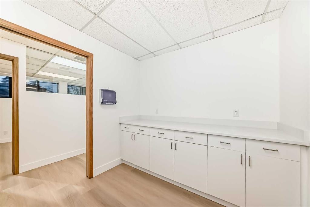 Lower-2139 4 Avenue Nw, Calgary, AB