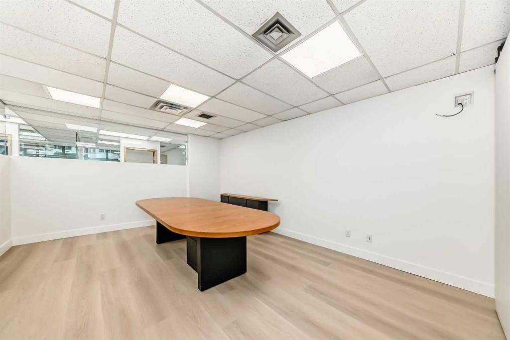 Lower-2139 4 Avenue Nw, Calgary, AB