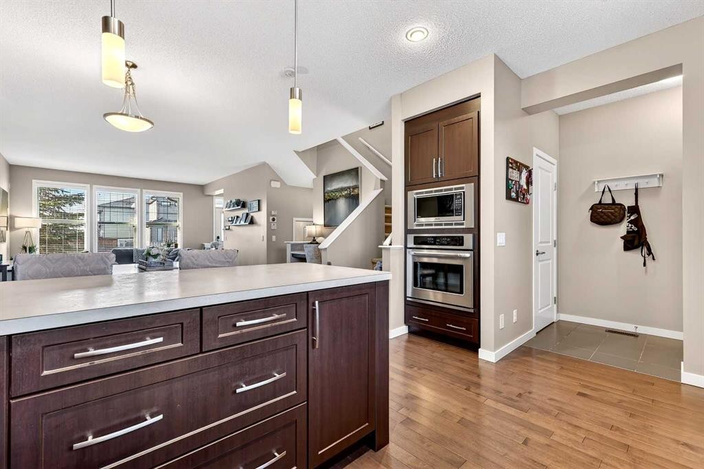 90 Walden Crescent Se, Calgary, AB - Indoor Photo Showing Kitchen