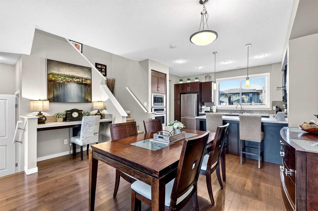 90 Walden Crescent Se, Calgary, AB - Indoor Photo Showing Other Room