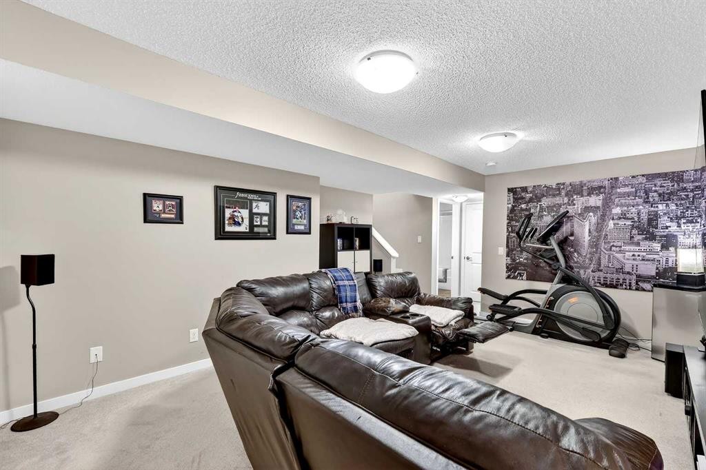 90 Walden Crescent Se, Calgary, AB - Indoor