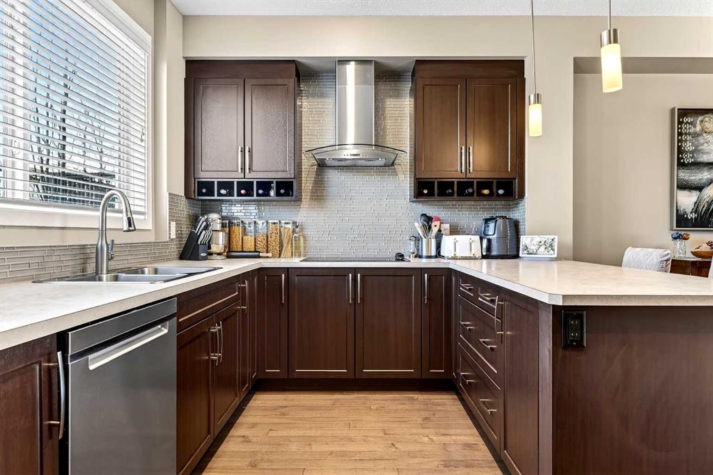 90 Walden Crescent Se, Calgary, AB - Indoor Photo Showing Kitchen With Double Sink With Upgraded Kitchen