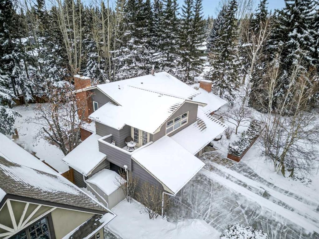 6913 Leaside Drive Sw, Calgary, AB - Outdoor