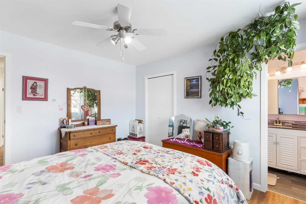 653 Macewan Drive, Carstairs, AB - Indoor Photo Showing Bedroom