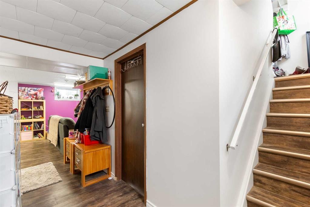 653 Macewan Drive, Carstairs, AB - Indoor Photo Showing Other Room