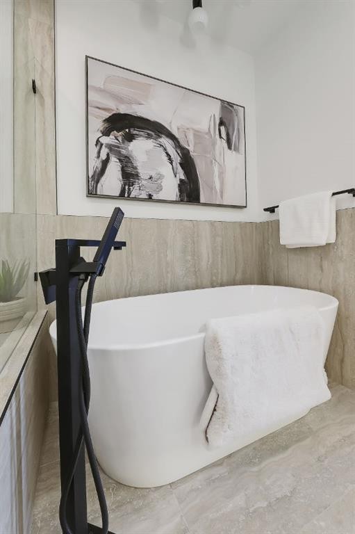 417 22 Avenue Nw, Calgary, AB - Indoor Photo Showing Other Room