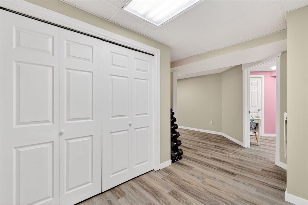 108 Cimarron Grove Circle, Okotoks, AB - Indoor Photo Showing Other Room