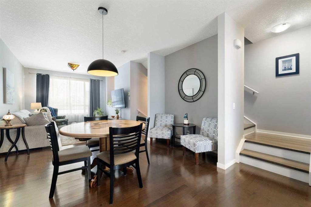 1815 Copperfield Boulevard Se, Calgary, AB - Indoor Photo Showing Dining Room