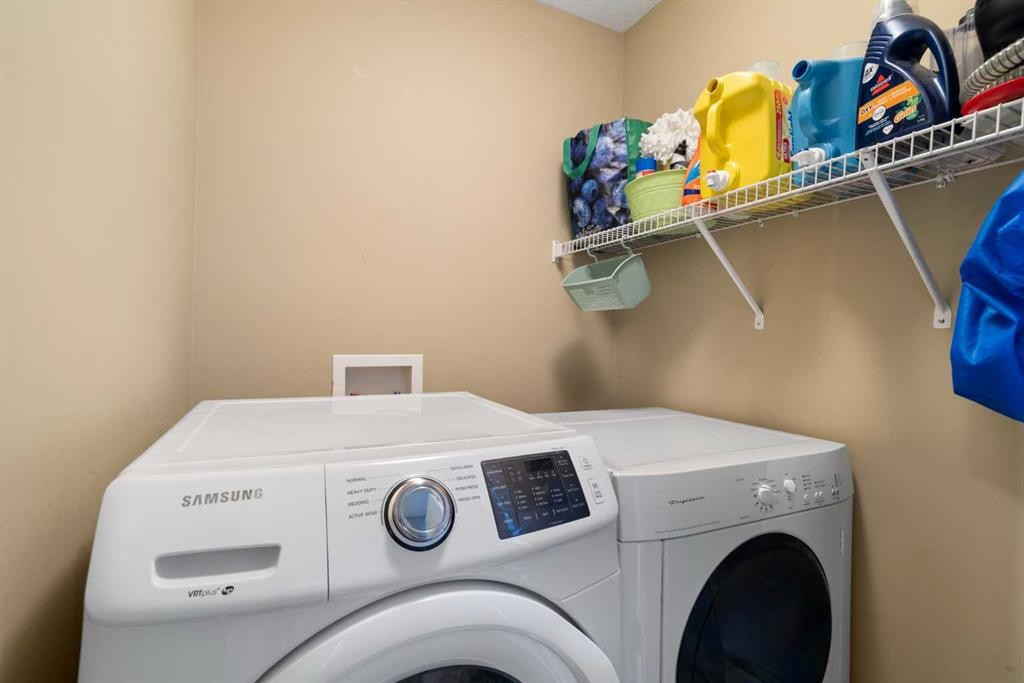 1815 Copperfield Boulevard Se, Calgary, AB - Indoor Photo Showing Laundry Room