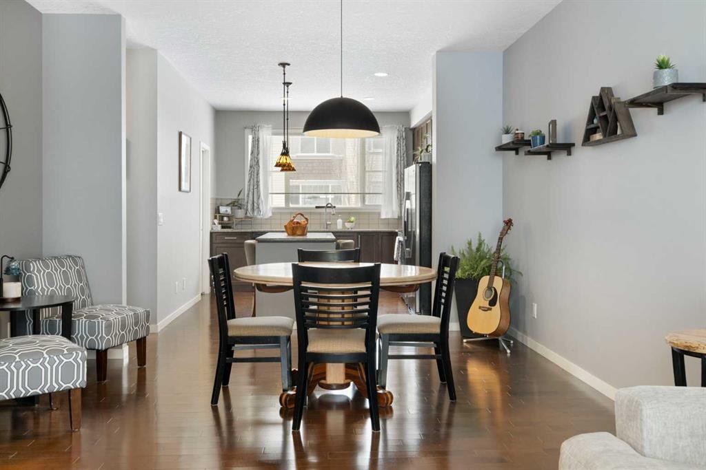 1815 Copperfield Boulevard Se, Calgary, AB - Indoor