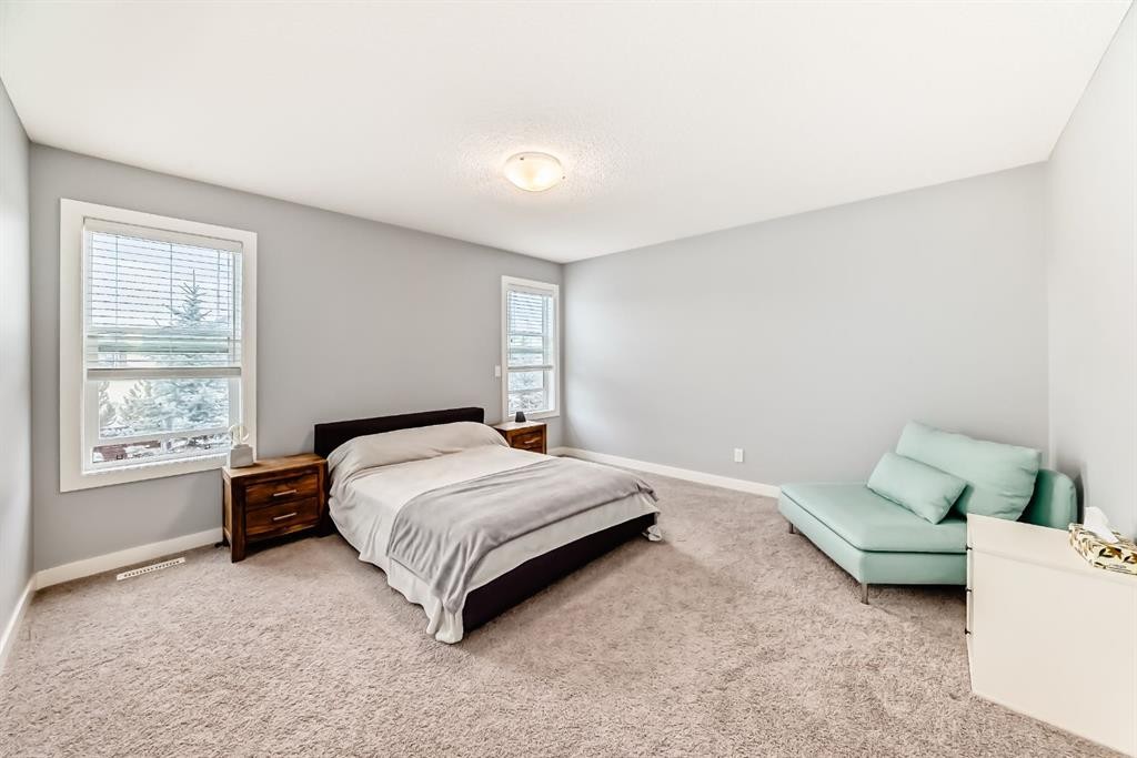 58 Sage Bluff View Nw, Calgary, AB - Indoor Photo Showing Bedroom