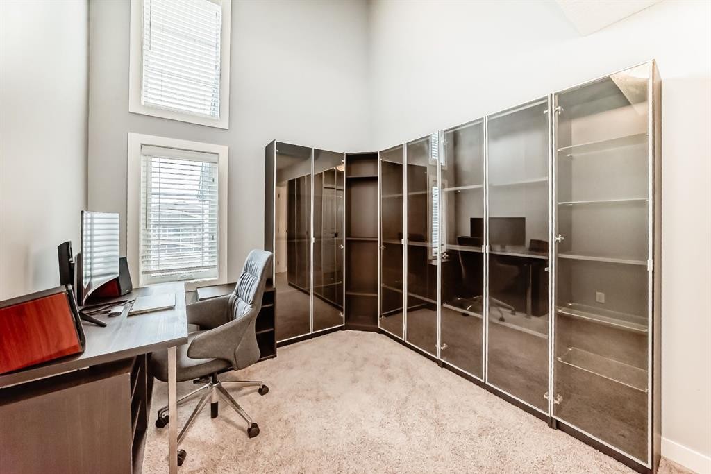 58 Sage Bluff View Nw, Calgary, AB - Indoor Photo Showing Office