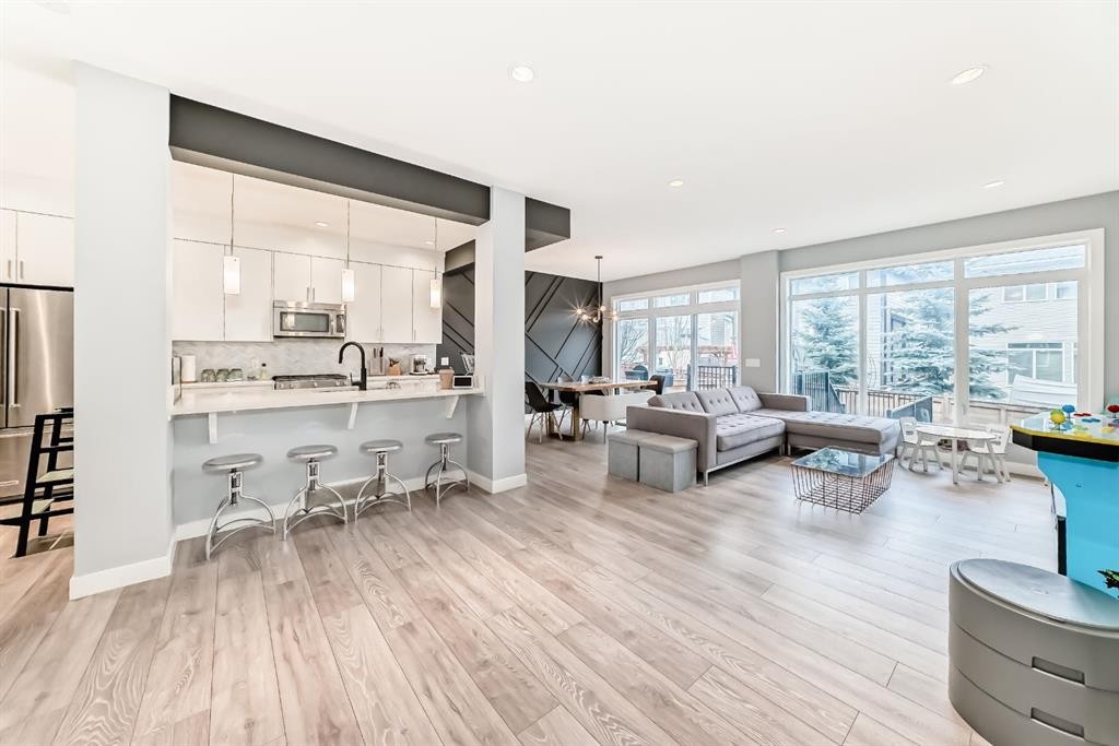 58 Sage Bluff View Nw, Calgary, AB - Indoor