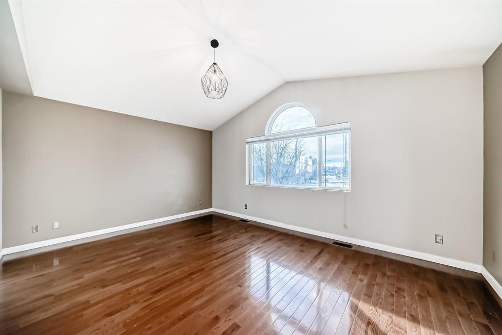 40 Cimarron Crescent, Okotoks, AB - Indoor Photo Showing Other Room