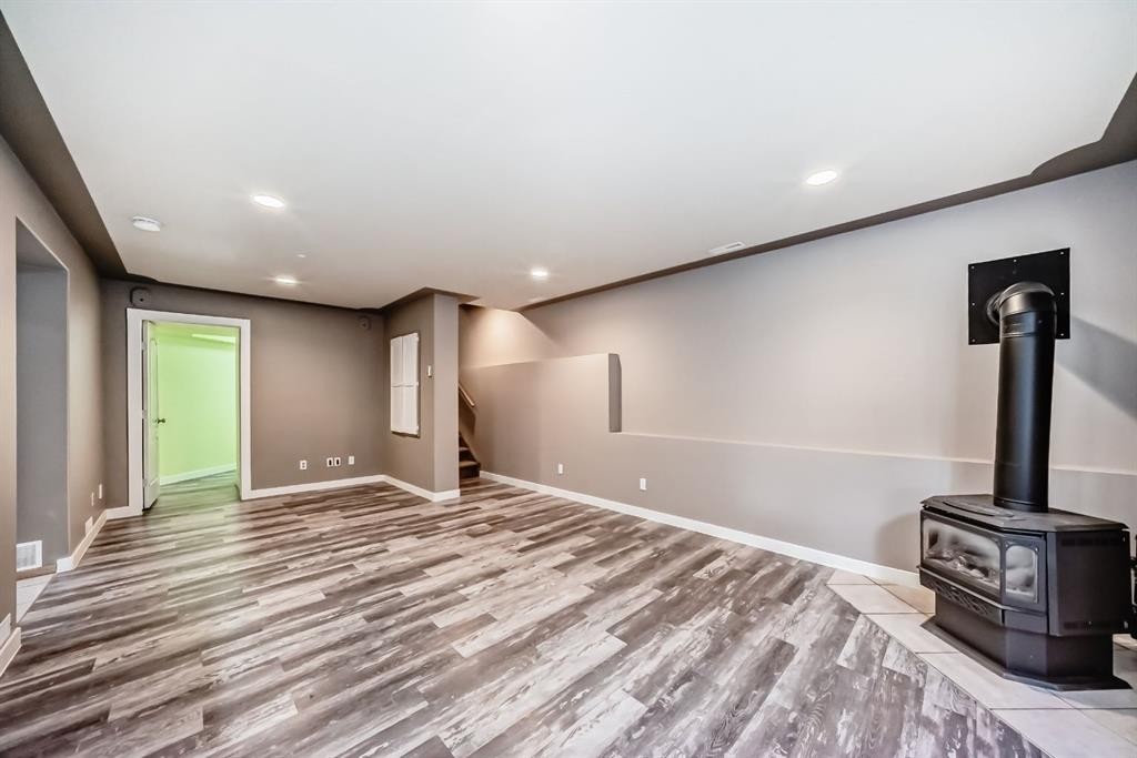 40 Cimarron Crescent, Okotoks, AB - Indoor Photo Showing Other Room