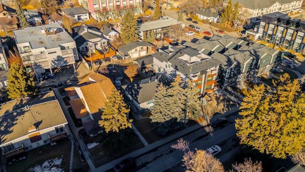 1816 28 Avenue Sw, Calgary, AB -