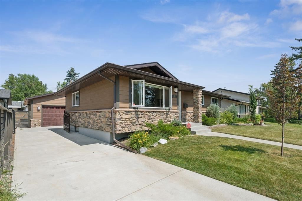 7611 Fleetwood Drive Se, Calgary, AB - Outdoor