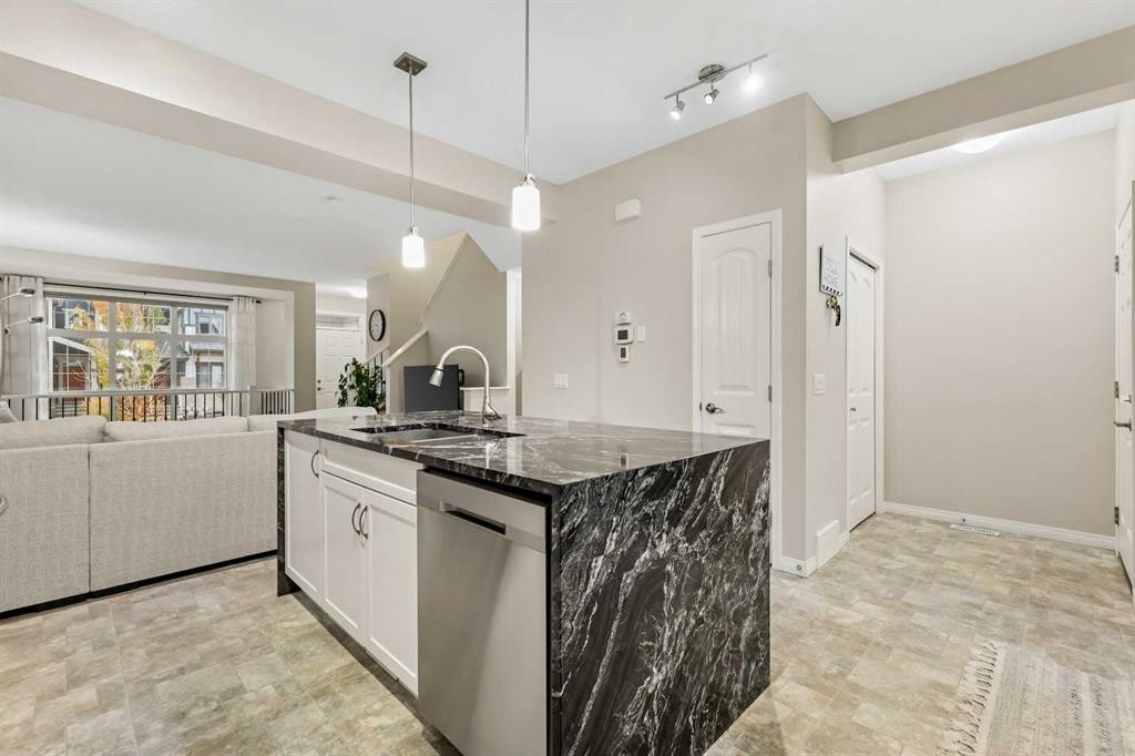143 Masters Link Se, Calgary, AB - Indoor Photo Showing Kitchen