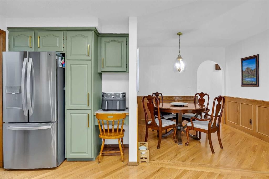 874 Riverbend Drive Se, Calgary, AB - Indoor