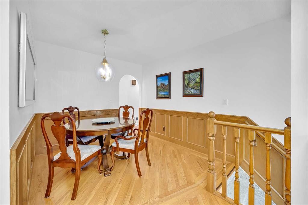874 Riverbend Drive Se, Calgary, AB - Indoor Photo Showing Dining Room