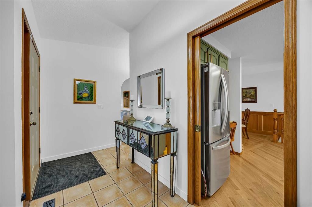 874 Riverbend Drive Se, Calgary, AB - Indoor