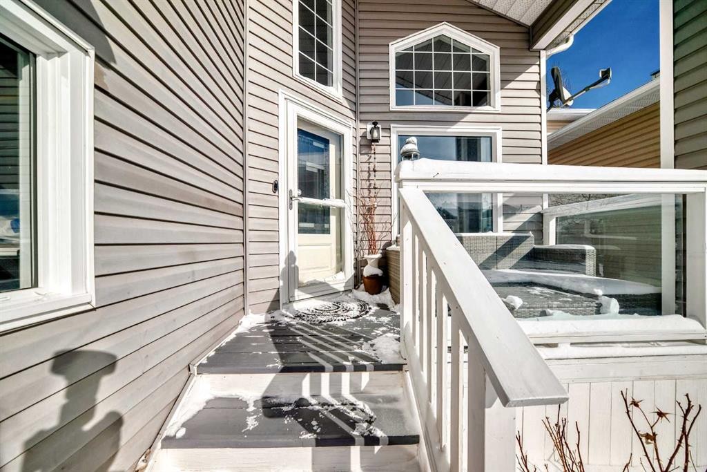 151 Macewan Park Circle Nw, Calgary, AB - Outdoor With Exterior