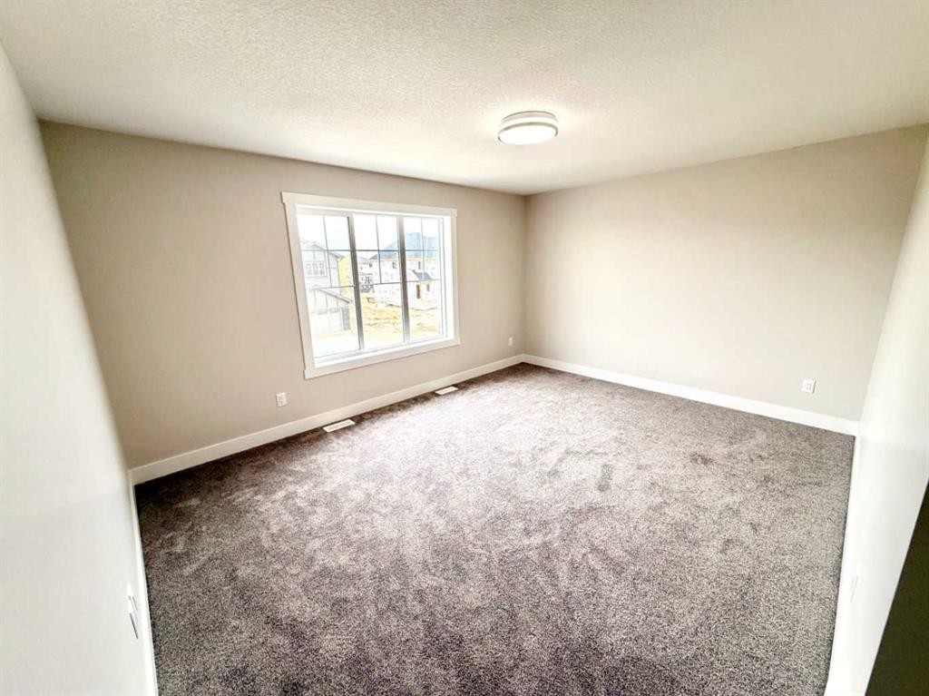 534 Ranch Green, Strathmore, AB - Indoor Photo Showing Other Room