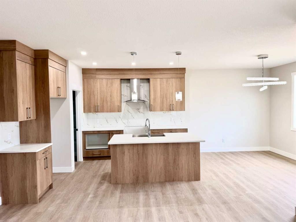 534 Ranch Green, Strathmore, AB - Indoor Photo Showing Kitchen