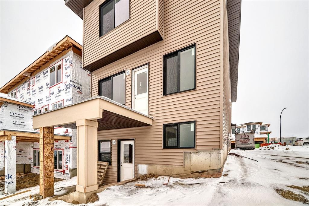 116 Heritage Manor, Cochrane, AB