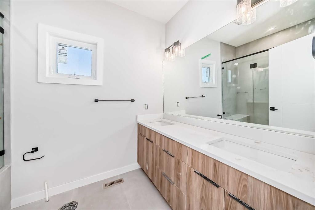 116 Heritage Manor, Cochrane, AB