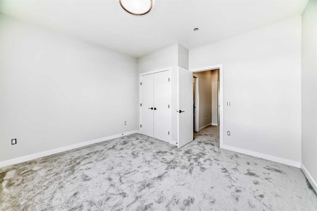 116 Heritage Manor, Cochrane, AB