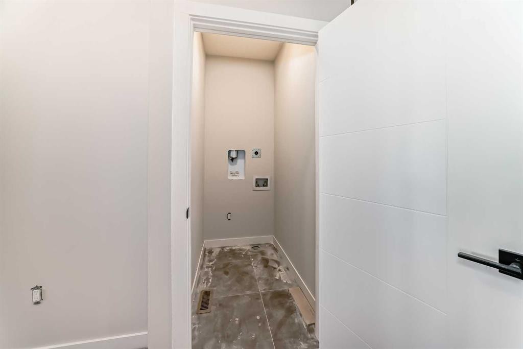 116 Heritage Manor, Cochrane, AB