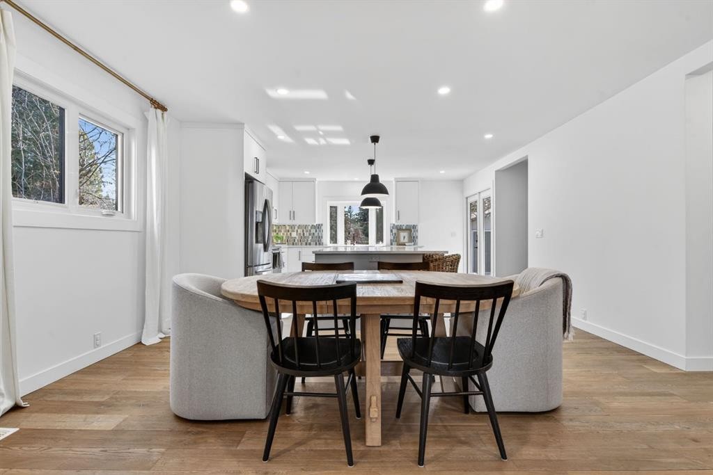 407 Brookmere Crescent Sw, Calgary, AB