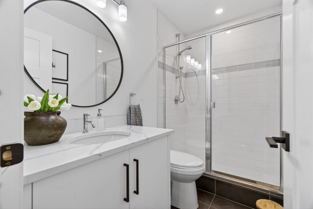 407 Brookmere Crescent Sw, Calgary, AB