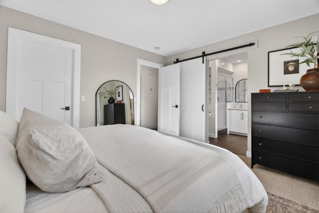 407 Brookmere Crescent Sw, Calgary, AB