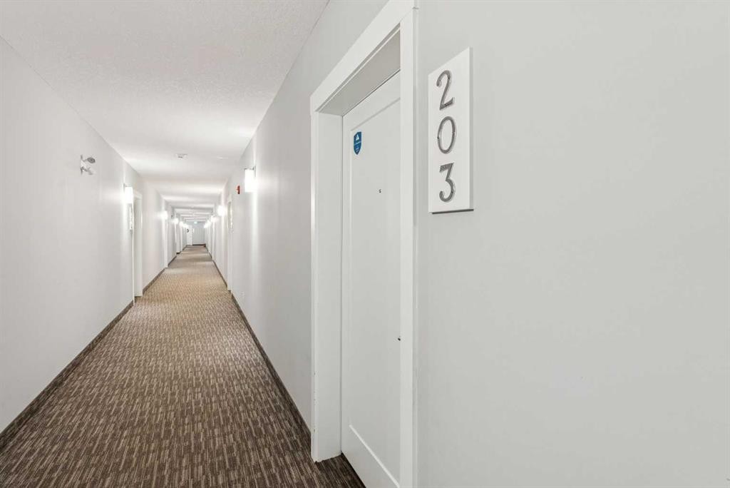 203-500 Auburn Meadows Common Se, Calgary, AB - Indoor Photo Showing Other Room
