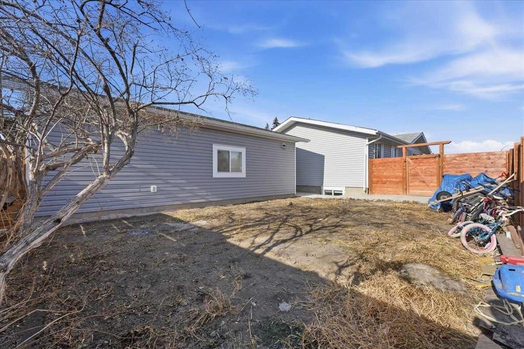 6603 Malvern Road Ne, Calgary, AB - Outdoor
