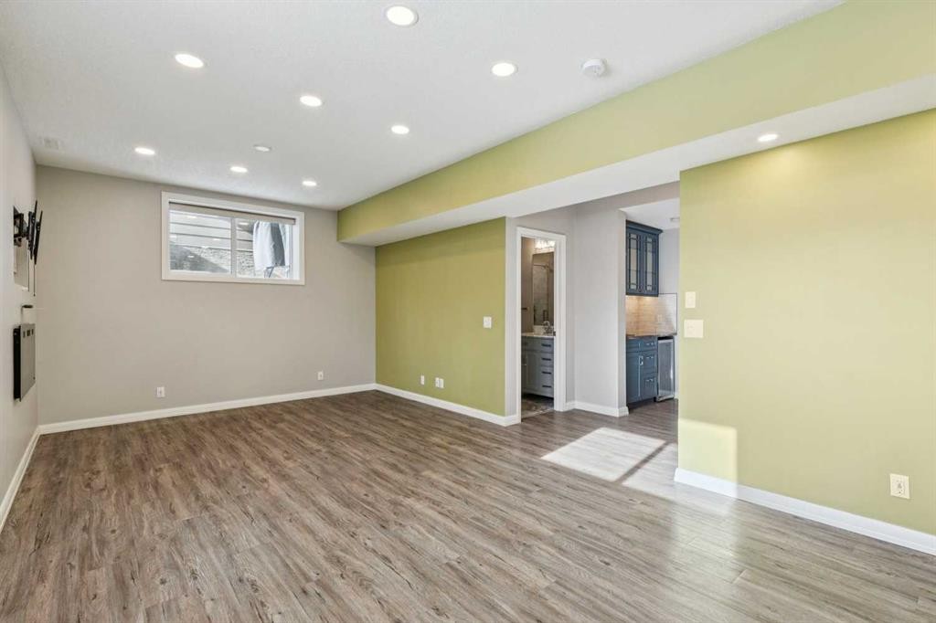 33 Sundown Grove, Cochrane, AB - Indoor