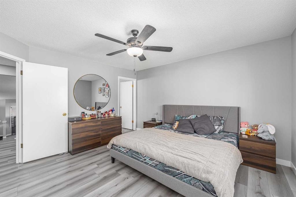 14 Coral Sands Place Ne, Calgary, AB - Indoor Photo Showing Bedroom
