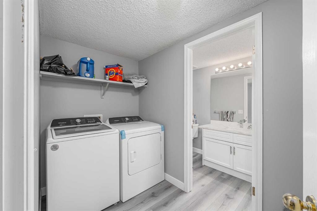 14 Coral Sands Place Ne, Calgary, AB - Indoor Photo Showing Laundry Room