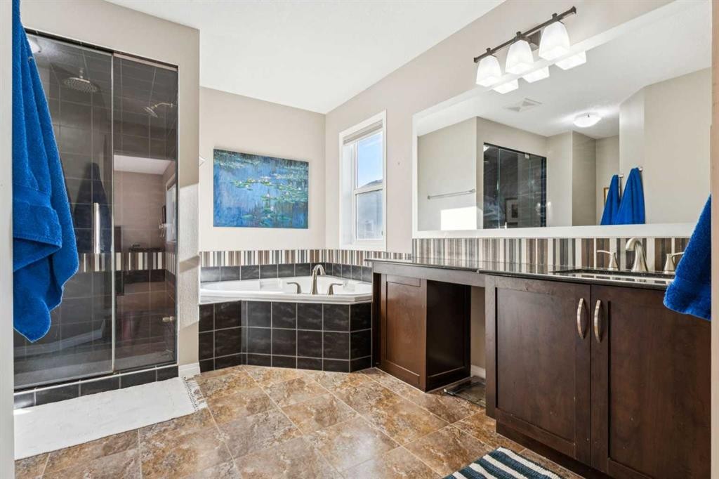 645 Panatella Boulevard Nw, Calgary, AB - Indoor Photo Showing Bathroom