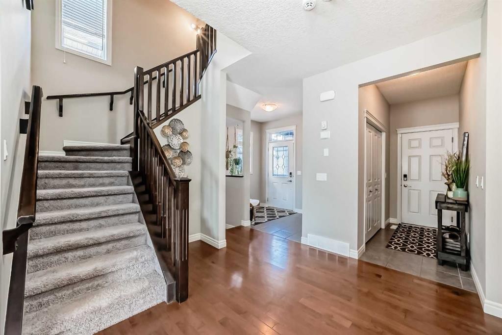 57 Silverado Skies Way Sw, Calgary, AB - Indoor Photo Showing Other Room